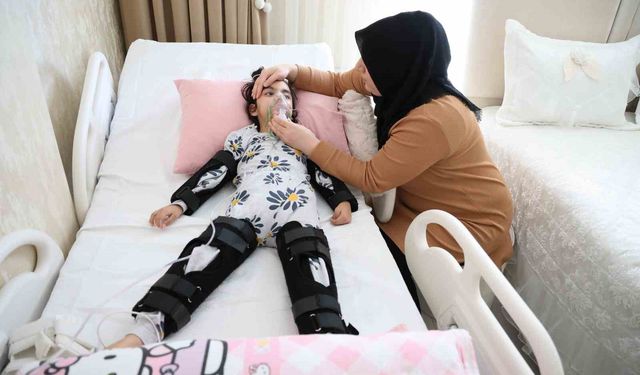 'Yanlış iğne' iddiasıyla yatalak olan 4 yaşındaki Mihra yaşam mücadelesi veriyor