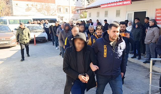 Yasa dışı bahis operasyonunda gözaltına alınan 28 zanlı adliyeye sevk edildi