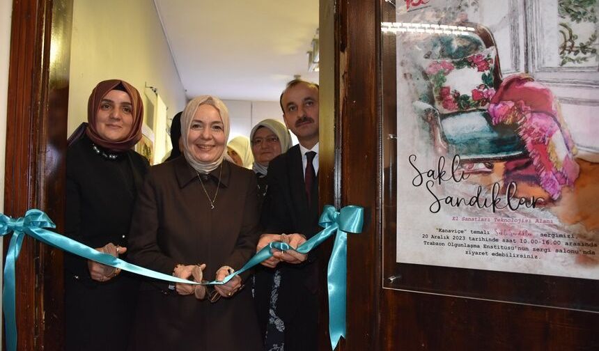 Ökten, Trabzon'da Saklı 'Sandıklar' Sergisinin Açılışını Yaptı