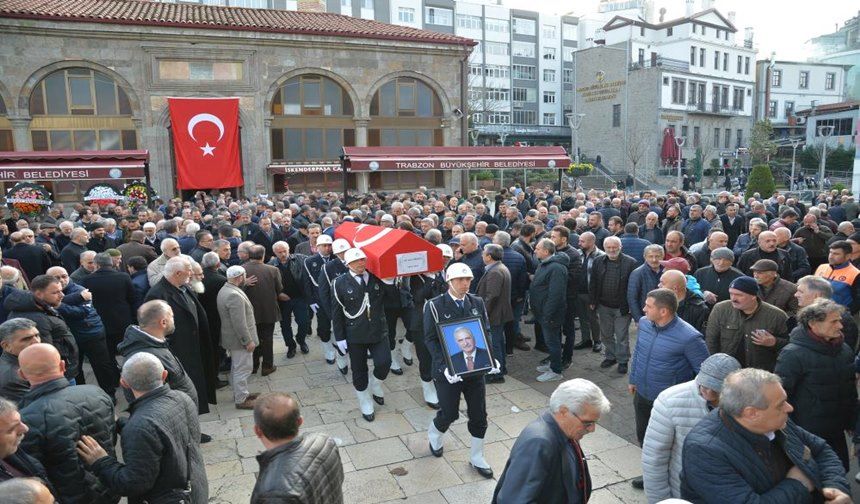 Niyazi Sürmen Trabzon'da Son Yolculuğuna Uğurlandı