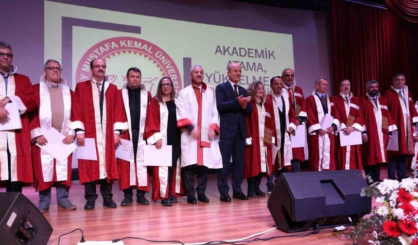 YÖK Başkanı Özvar: “Bütün imkanlarımızla üniversitenin yanında olacağız”