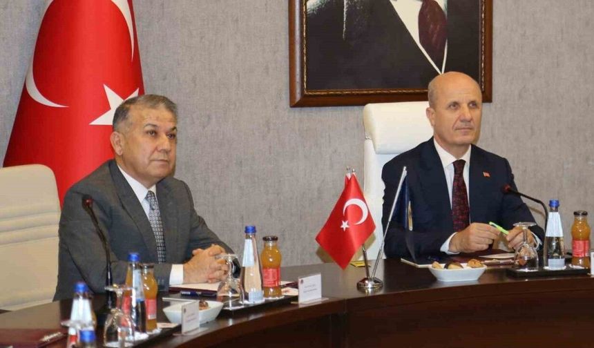 YÖK Başkanı Özvar, MEÜ Senato Toplantısına katıldı