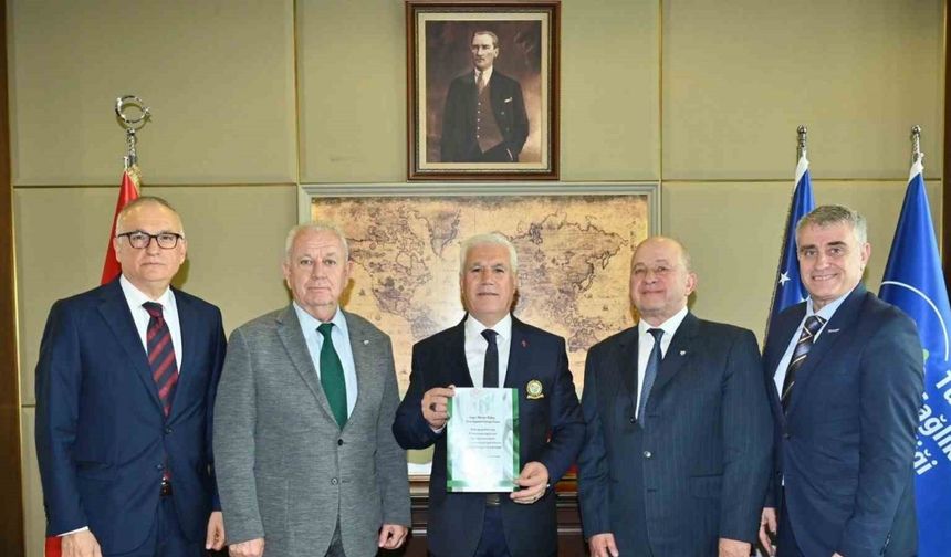 Bursa Büyükşehir Belediye Başkanı Mustafa Bozbey, Bursaspor Divan Kurulu ile görüştü