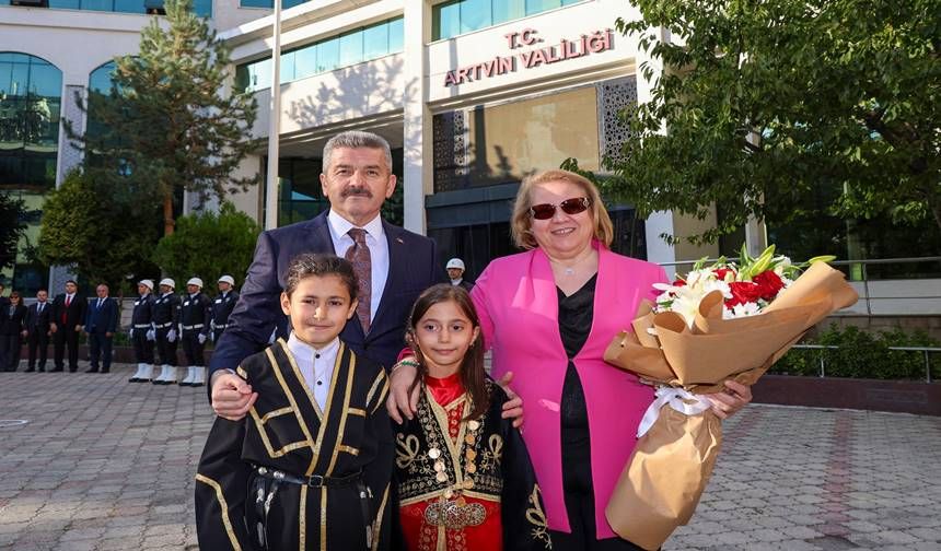 Artvin Valisi Turan Ergün Görevine Başladı