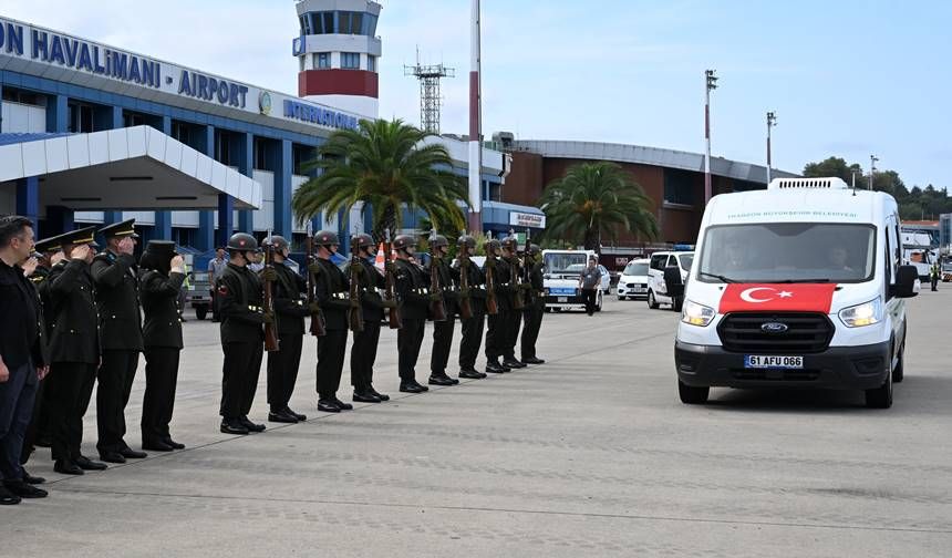 Şehit Piyade Üsteğmen Ayar'ın Naaşı, Memleketi Trabzon'a Getirildi