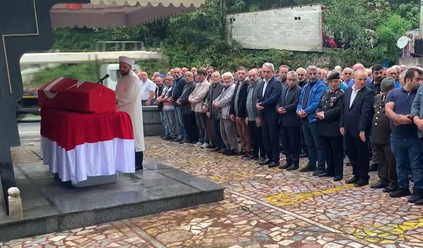 Rize'de Kazada Yaşamını Yitiren Kıbrıs Gazisi Son Yolculuğuna Uğurlandı