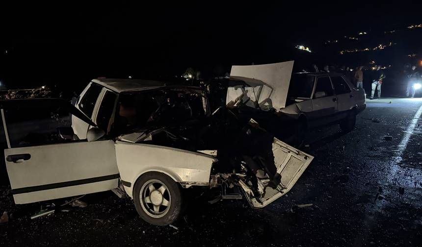 Rize'de Meydana Gelen Trafik Kazasında 2 Kişi Öldü, 8 Kişi Yaralandı