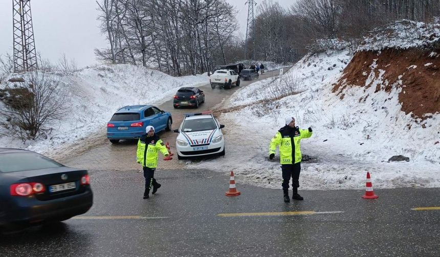 Istrancalar beyaza büründü; kar topu oynayıp, piknik yaptılar