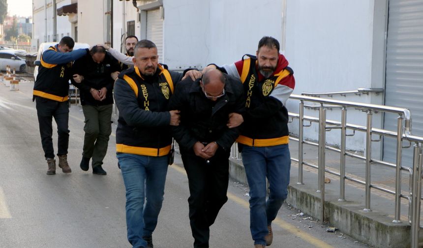 2 kardeşin yaşadığı evden 11 ruhsatsız tabanca çıktı; 'Şoke olduk' dedi