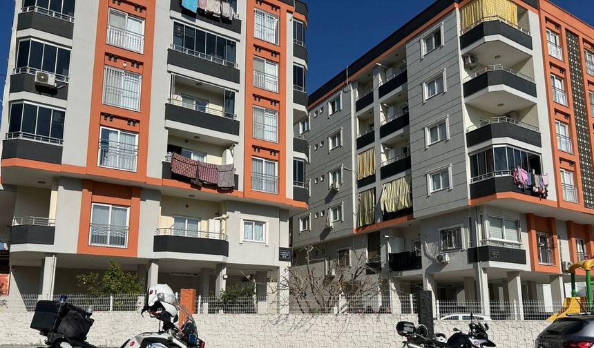 Adana'da polis memuru eşi ve 3 akrabasını öldürdü (2)