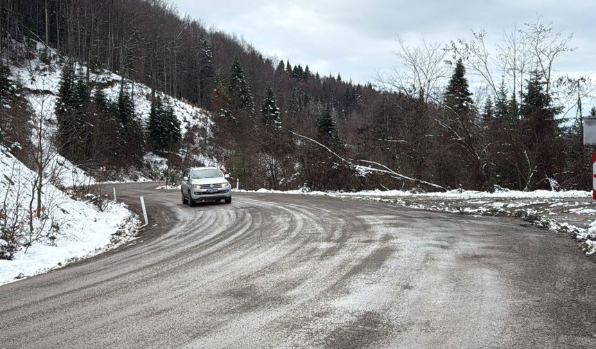 Bartın'da zirvede kar güzelliği