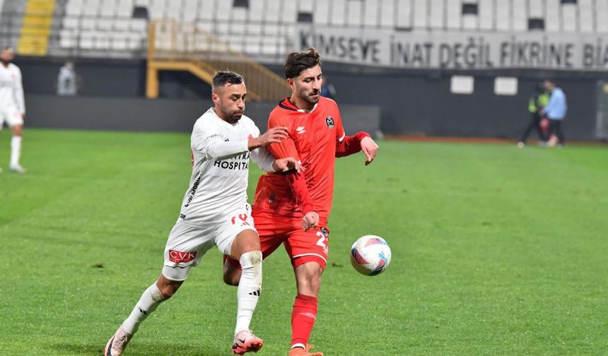 Manisa Futbol Kulübü - Ümraniyespor: 0-3