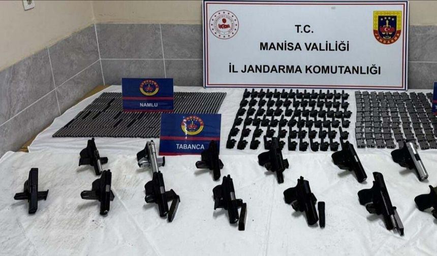 Manisa'da suç örgütüne silah kaçakçılığı operasyonu: 5 gözaltı