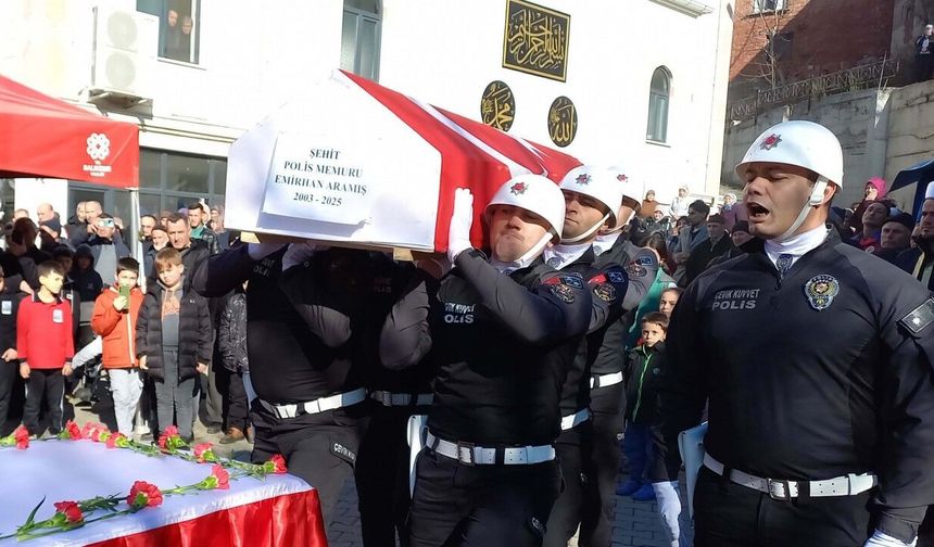 Şehit polis memuru, memleketi Balıkesir'de son yolculuğuna uğurlandı