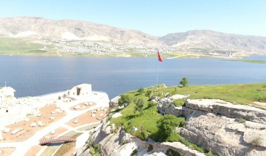 Batman’da 1600 yıllık gözyaşı şişesi bulundu / Ek fotoğraflar