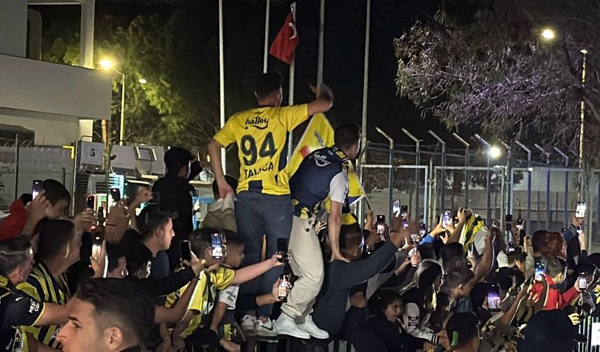 Fenerbahçe’ye Bodrum’da coşkulu karşılama
