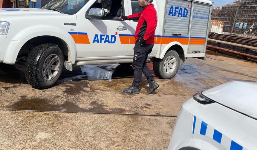 Kaynak yaparken vinç sepetinden düşen usta öldü