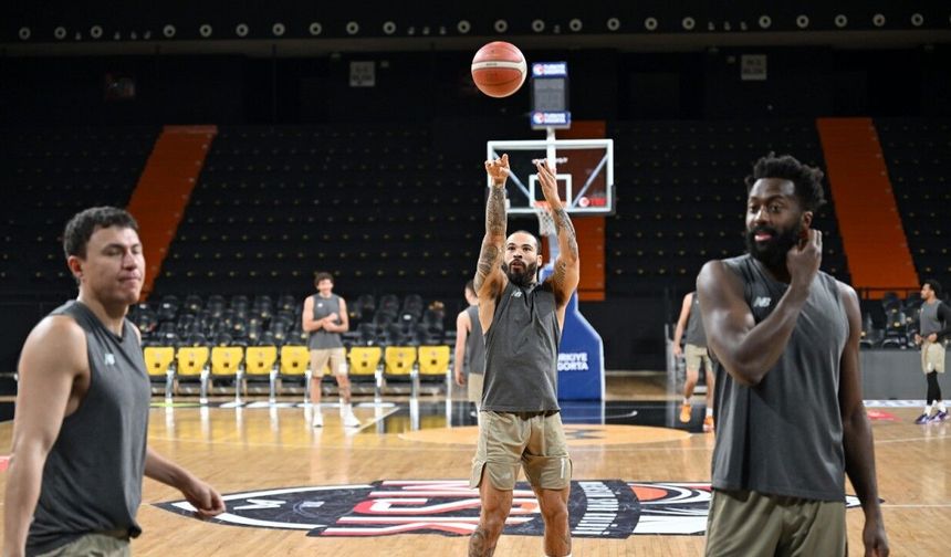 Mersin Spor Kulübü, Anadolu Efes deplasmanına gidiyor