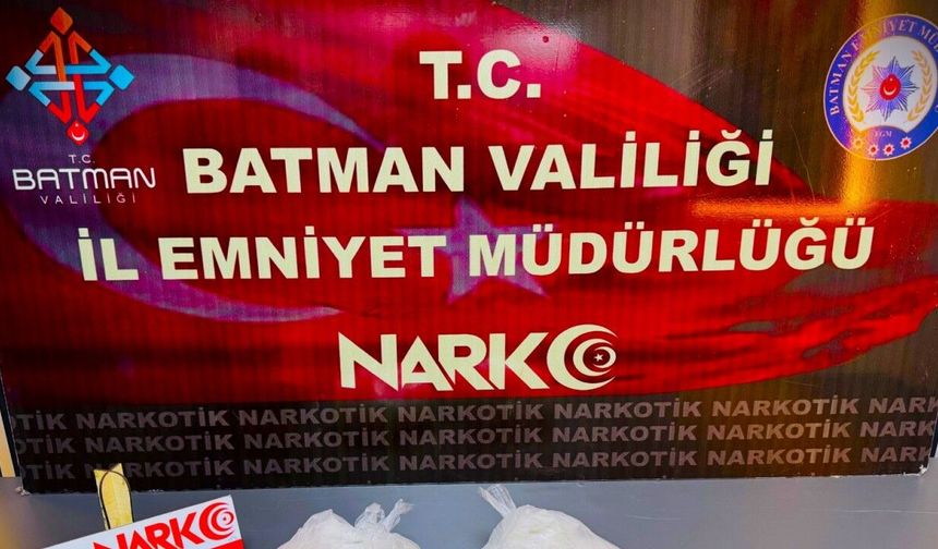 Otomobil koltuğu altındaki uyuşturucuyu ‘Linda’ buldu