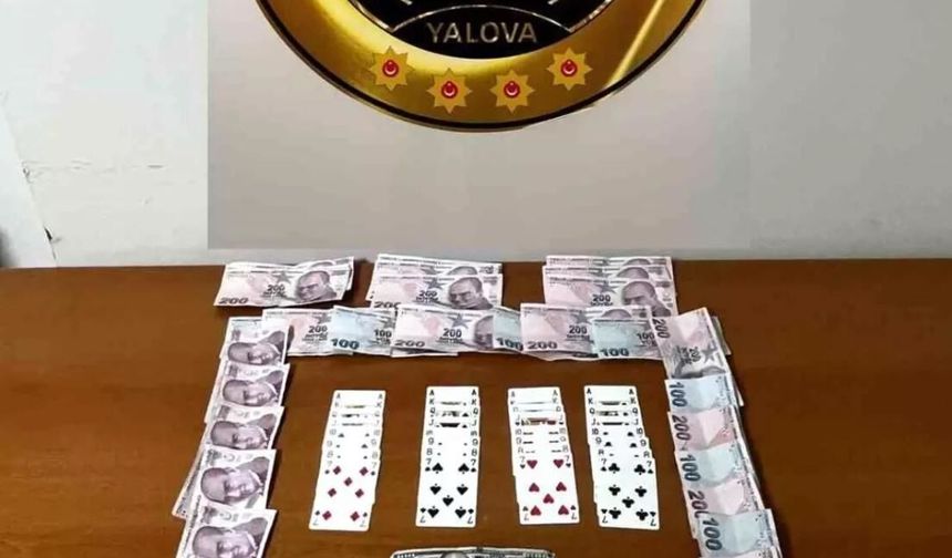 Yalova’da polisten kumar baskını: 13 kişiye 120 bin TL ceza