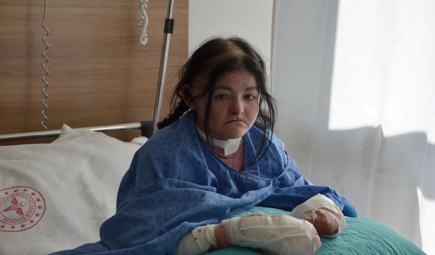 Amerikalı Arias'ın 20 yıldır kullanamadığı parmakları Eskişehir'deki operasyonla açıldı