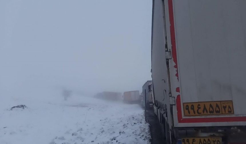 Kar yağışı Ilgar Dağı’nda ulaşımı etkiledi