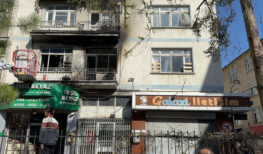 Konya'da yangın; 1'i bebek 2 çocuk öldü, 4 kişi kurtarıldı