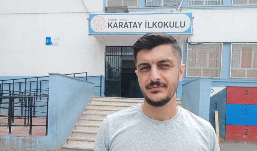 Öğrencisini Heimlich manevrasıyla kurtardı; o anlar kamerada
