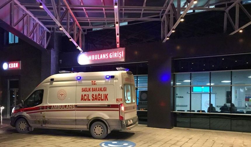 Tartıştığı kocasını boğazından bıçakladı