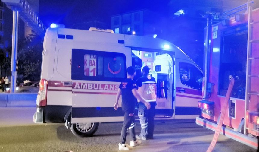 Çaldığı otomobille polisten kaçarken kaza yaptı, bu kez çarptığı minibüsü çaldı: 6 yaralı