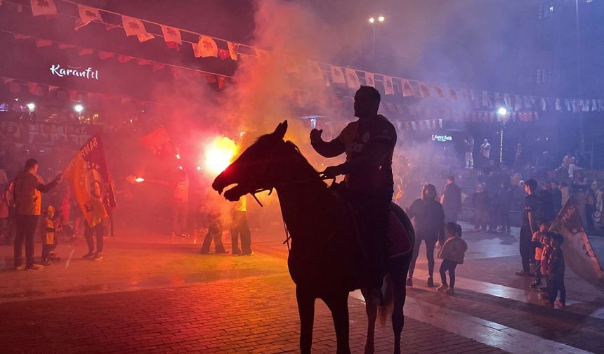 Karabük'te şampiyonluğu at binerek kutladılar