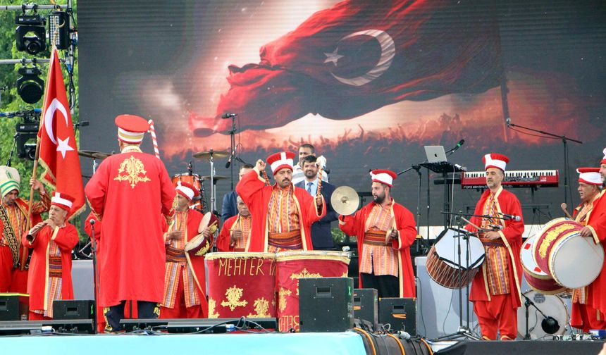Kırklareli'de baharın habercisi Kakava ateşi yakıldı  / Ek fotoğraflar