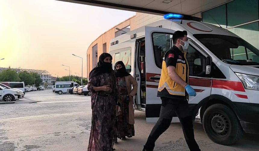 Çadır kentte kalan mevsimlik işçilere pilav ikram etti; 40 kişi hastanelik oldu