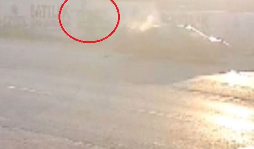 Hatay'da motosiklet ile otomobilin çarpıştığı kaza kamerada; 1 ölü, 1 yaralı