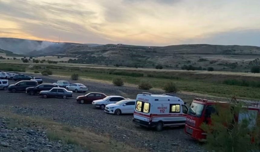 Murat Nehri'ne girip kayboldu