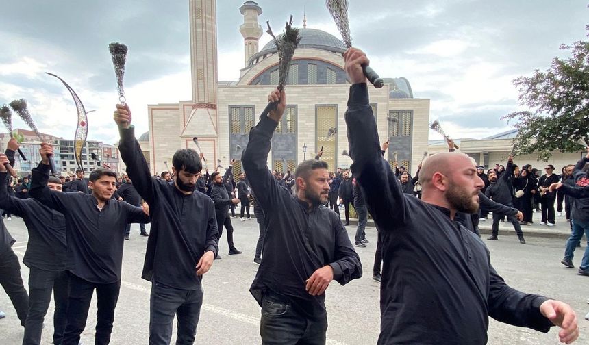 Kars’ta binlerce kişi Kerbela şehitlerini andı / Ek fotoğraflar