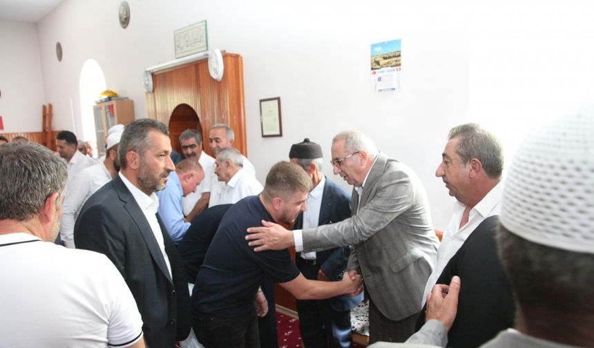 Bitlis'te kan davalı akrabalar, Kur-an-ı Kerim önünde el sıkışarak barıştı