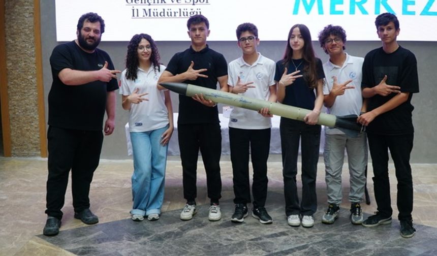Rize'de Roket tasarlayan liselilerin hedefi TEKNOFEST şampiyonluğu