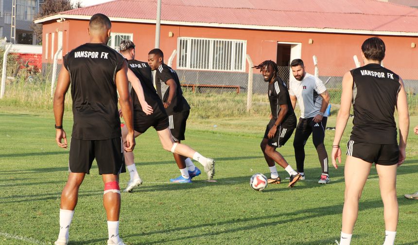 Van Spor FK Teknik Direktörü Hakan Kutlu: İyiyiz ve giderek üstüne koyuyoruz