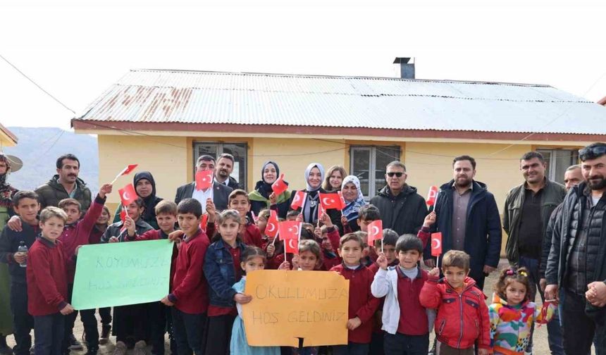 Ağrı’da "Okulum Beni Bekler Projesi" ile 9 yaşındaki öğrenci yeniden okula döndü