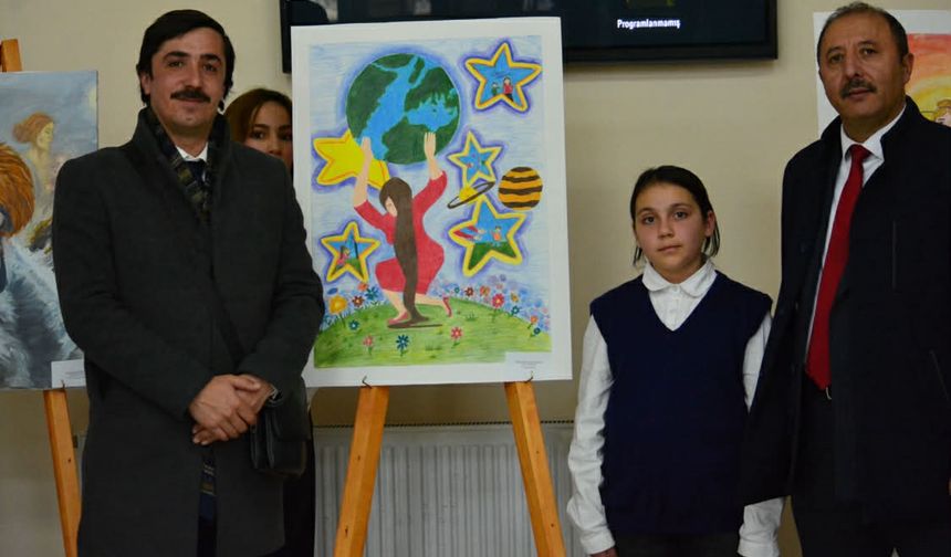 Çıldırlı öğrenci ’Ailede Kadın’ temalı yarışmada birinci oldu