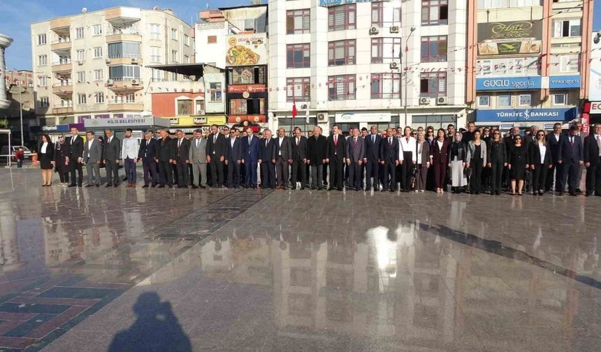 Kilis’te 24 Kasım Öğretmenler Günü kutlandı