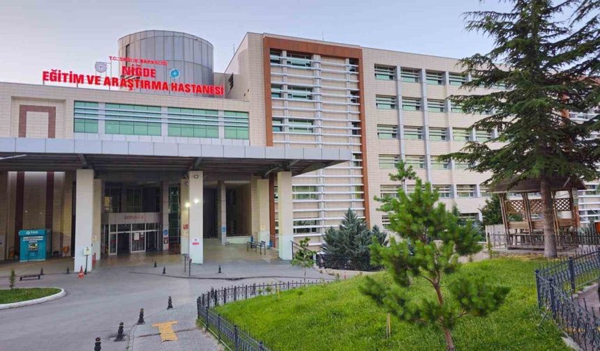 Niğde’de hastane ek binasında çıkan yangın kısa sürede söndürüldü