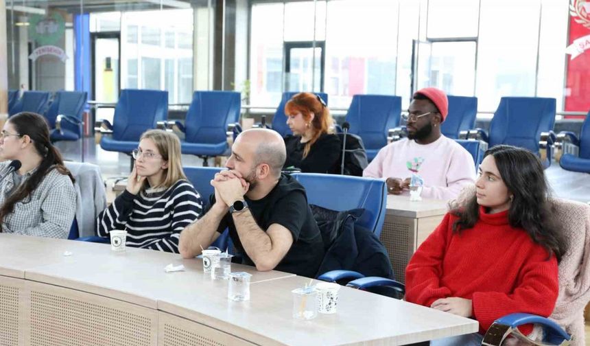 AB’ye üye 13 ülkeden gelen gençler Diyarbakır’ı gezdi