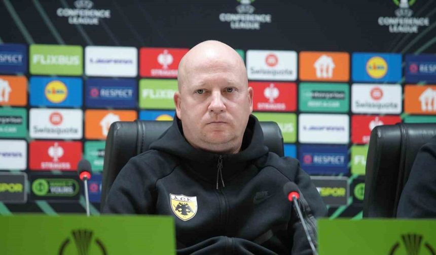AEK Teknik Direktörü Nikolic: "Avrupa’da devam etmek için Samsunspor maçı çok önemli"