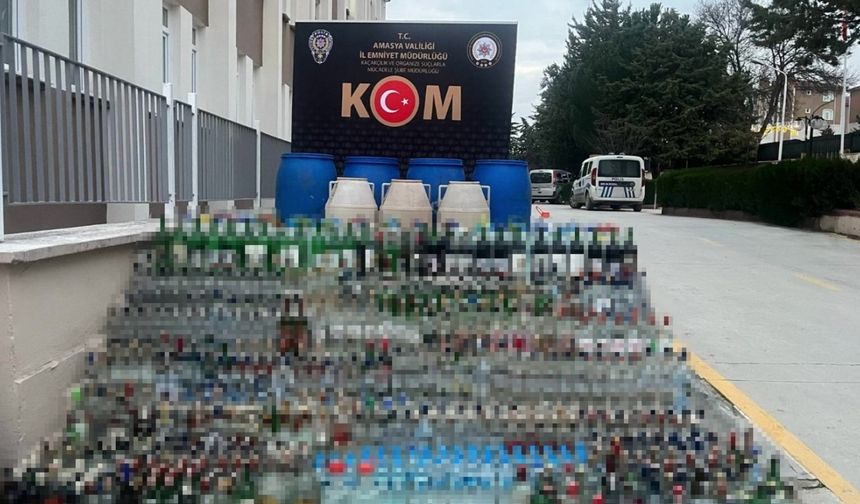 Amasya’da kaçak alkol operasyonu: 615 şişe ve 30 bidon ele geçirildi