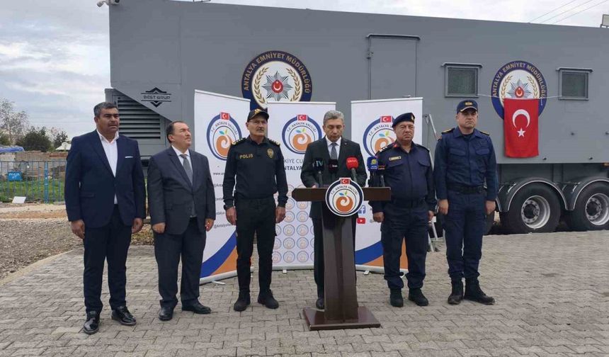 Antalya Valisi Hulusi Şahin: "Uyuşturucuya talep olduğu müddetçe her zaman arz filizlenir"