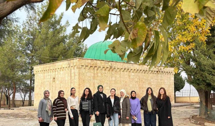 Araban KYK yurdu öğrencilerinden Sa’d Bin Ebu Vakkas Hz. türbesine ziyaret