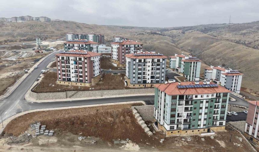 Asrın inşasında, Elazığ’da 12 bin konut yapıldı
