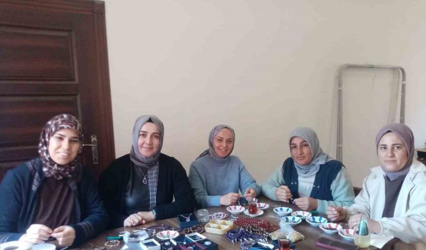 Aydıncık takılarıyla hem ekonomi canlanıyor hem Yozgat tanıtılıyor